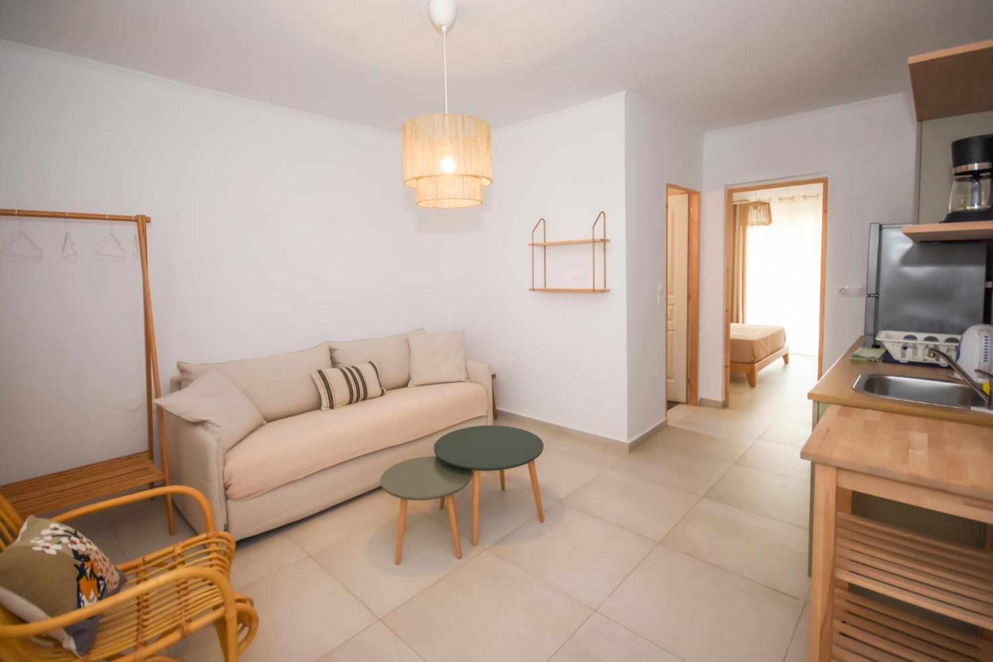 פלאסרנה Elia Apartments מראה חיצוני תמונה