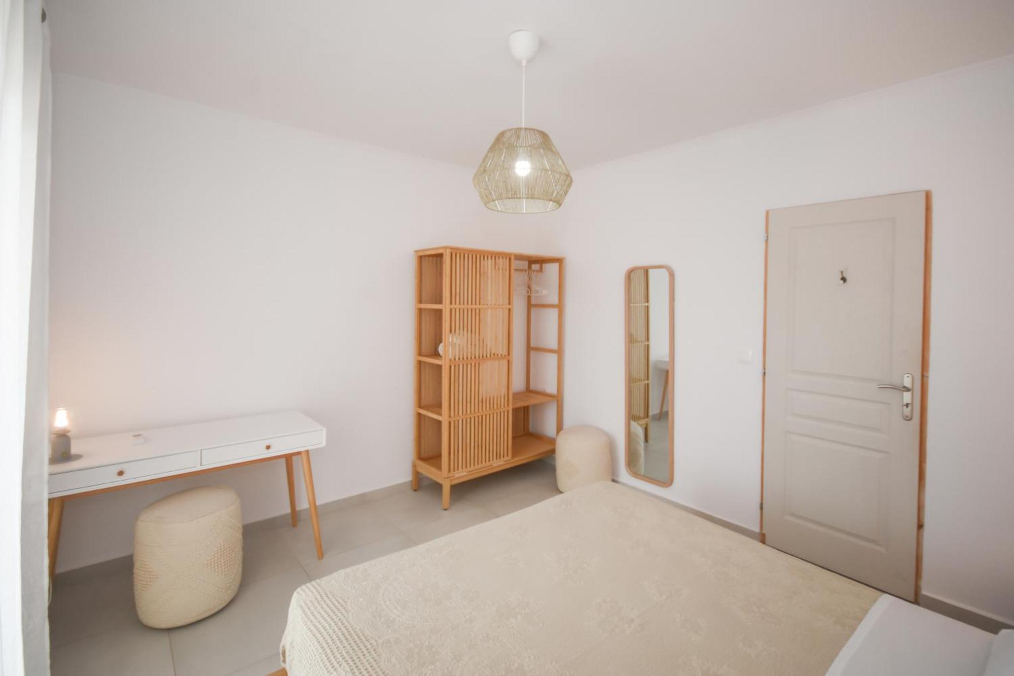 פלאסרנה Elia Apartments מראה חיצוני תמונה